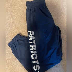 Official New Era New England Patriots NFL Windbreaker Pants - brand new!